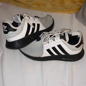 ADIDAS SNEAKERS